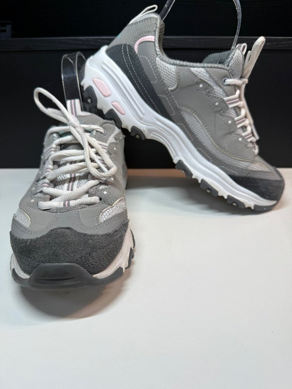 Skechers Gray, Pink and White D'Lites Size 8W